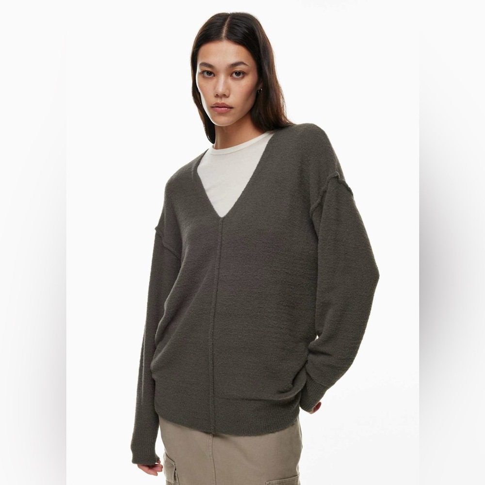 Aritzia Wilfred Free Hush Knit V-Neck Sweater Blue oversized Sz M